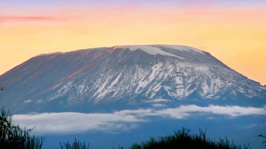 Climbing Kilimanjaro for Clee Hill rugby club 🏉
