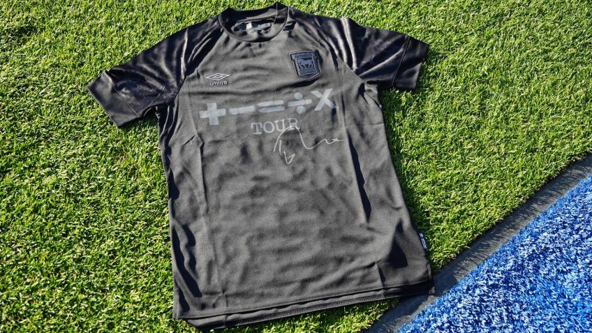 WIN a signed Ed Sheeran third shirt