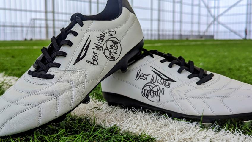 Win Luke O'Nien's Boots