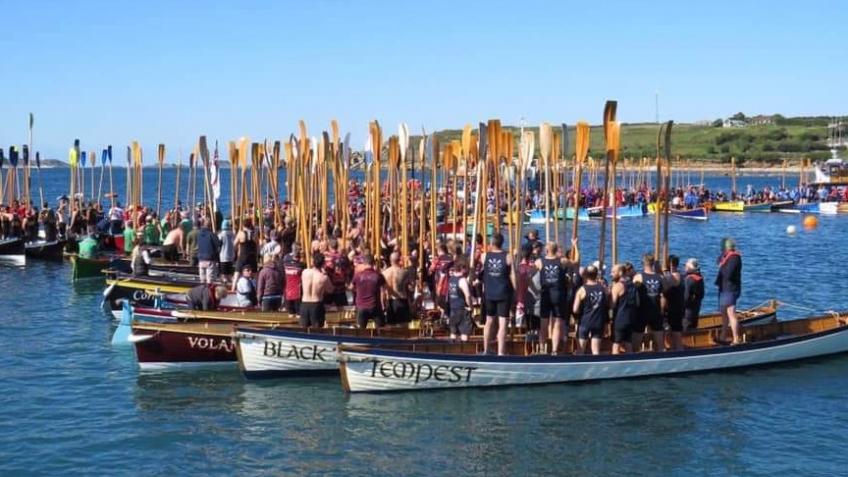 New Wooden Pilot Gig for Lyme Regis Gig Club