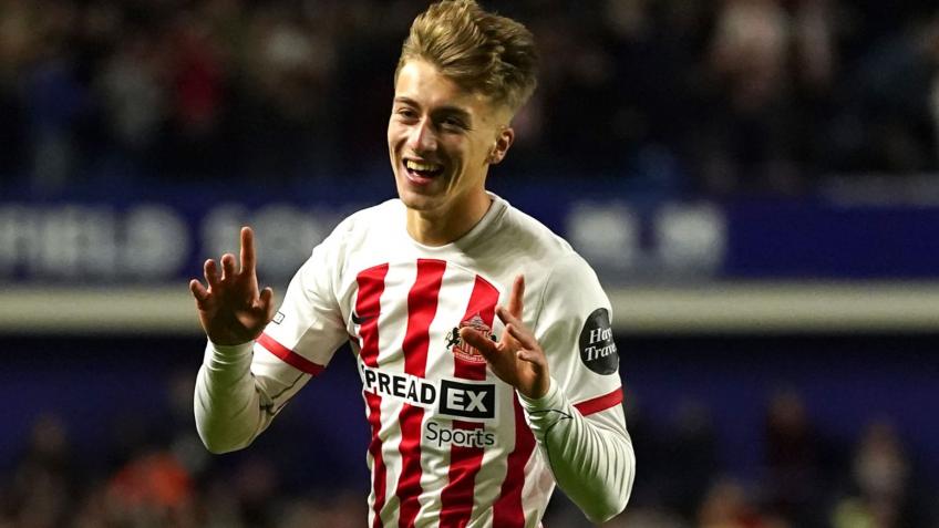 Win signed Jack Clarke shirt