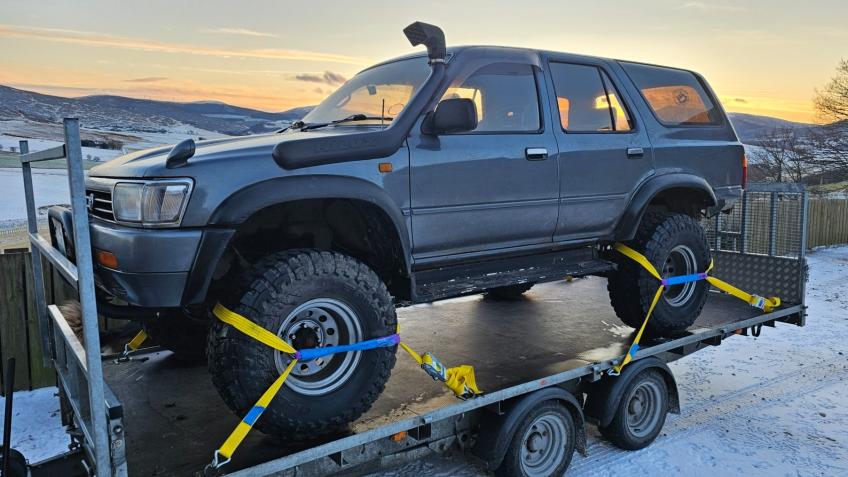 Five 4x4's for Ukraine