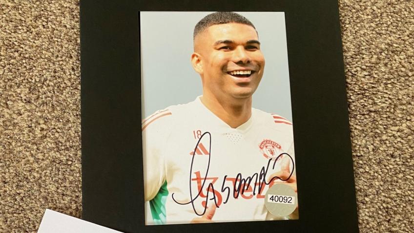 Manchester United signed photo