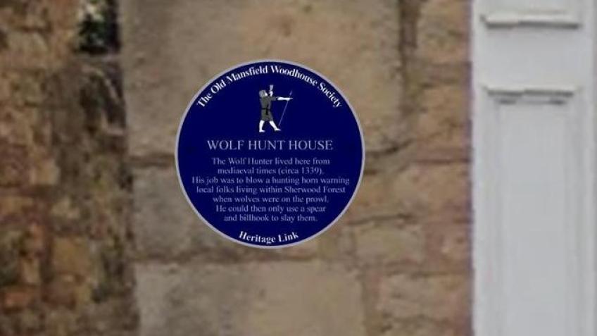 Wolfhunt House Heritage Plaque