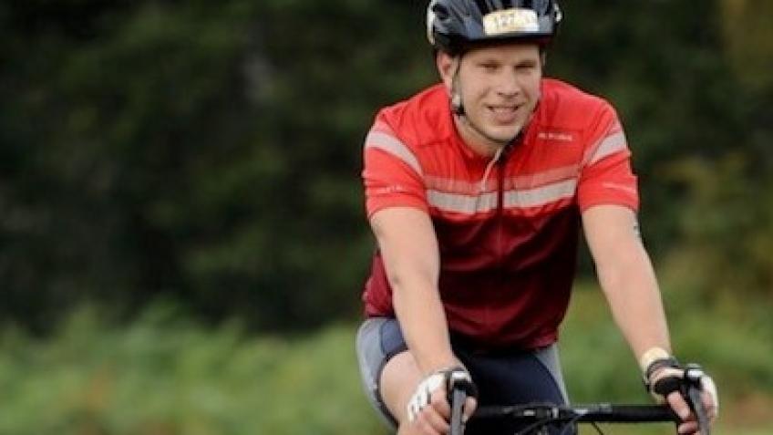 Max is fundraising for MUFG London-Amsterdam cycle