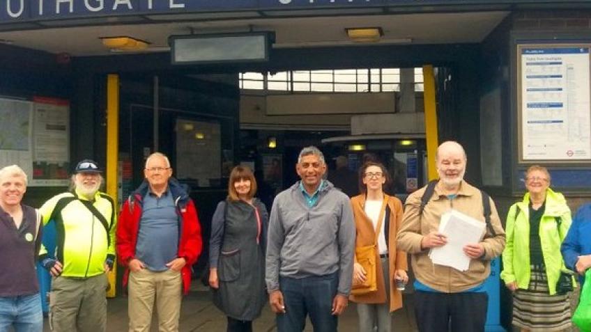 Help Enfield Green Party turn letterboxes.. Green!