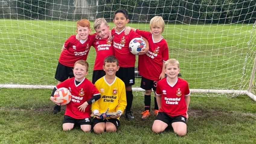 Haydock Juniors Panthers U8's - kit and equipment