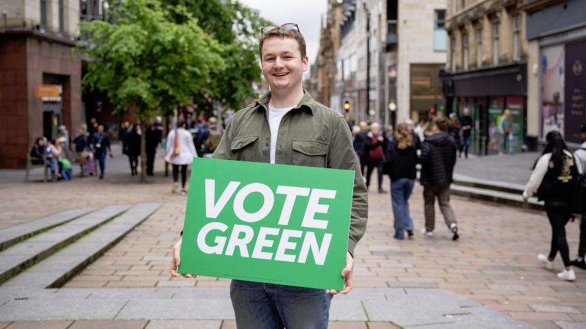 Elect Ewan Lewis in Glasgow North East!