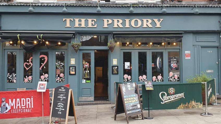 The Priory Pub N8 - Toilet Refurb