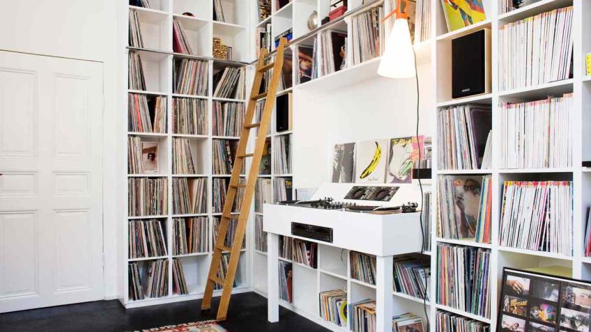 Whisky & Vinyl: Pop-Up Music Store Experience