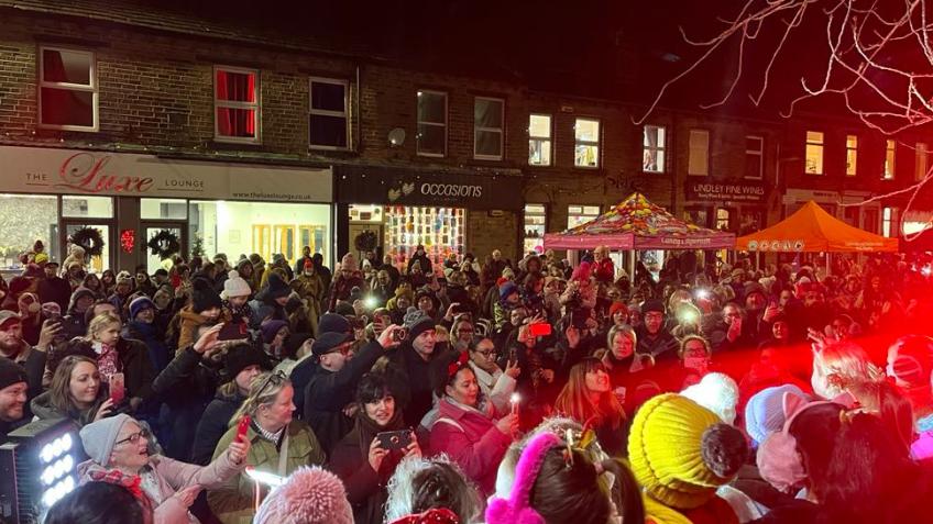 Support Lindley Community's Christmas Street Party