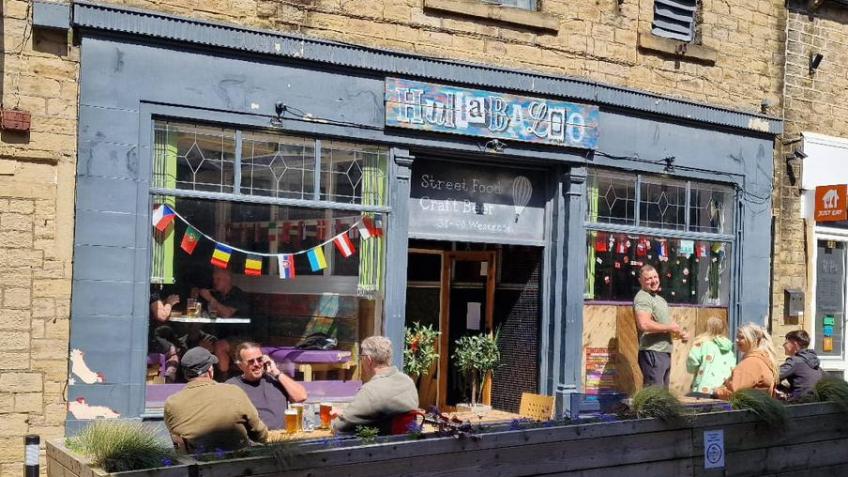 The Hullabaloo Community Pub
