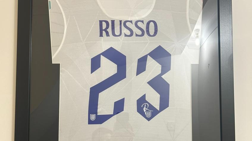 Signed & Framed Alessia Russo England Shirt