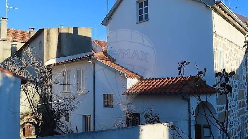 Help with Restore a Property in Pedrogao Portugal
