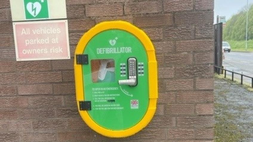 Heart defibrillator - Faversham Lakes