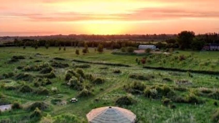 'Oak and Field Learning Lodge' at Fen Zen