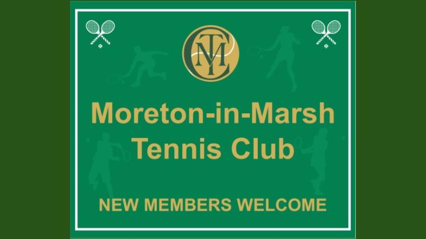 Floodlights at Moreton-in-Marsh Tennis Club