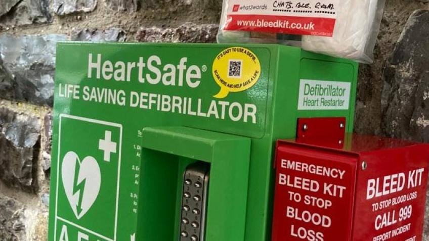 Heart Defibrillator for West wick !
