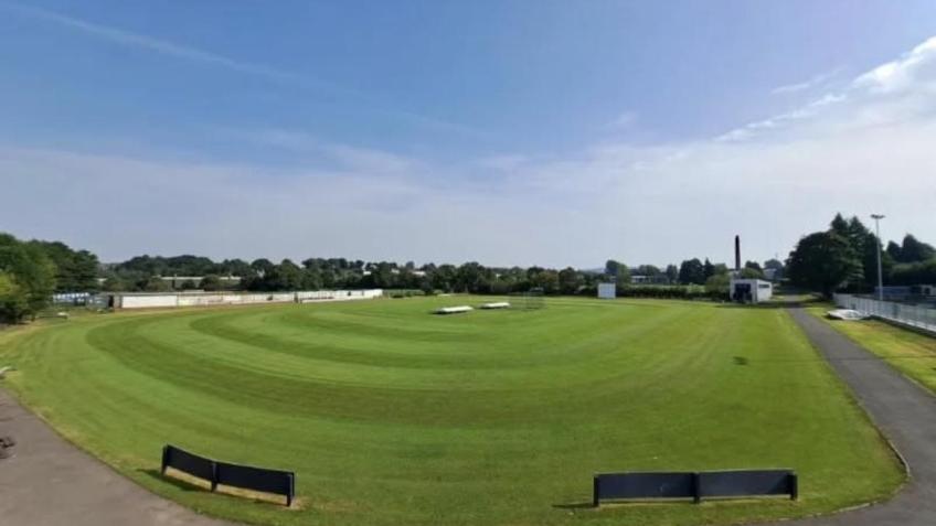 Artificial practice surface
