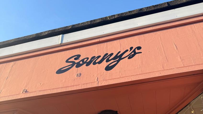 Sonnys Deli in Hyde Park