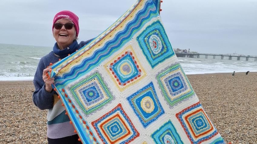 'Beachcombing' blanket prize draw for Swim Tayka
