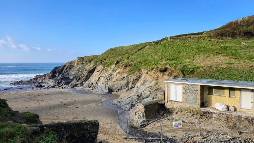 Polurrian Cove Beach facility building project