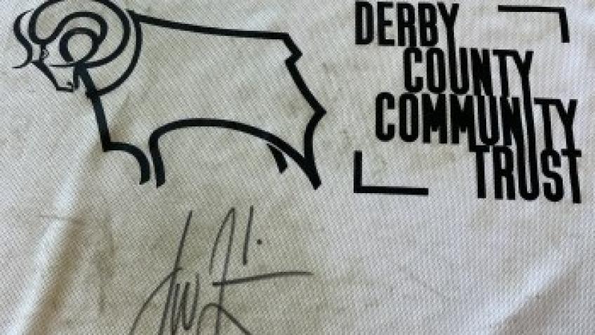 Community Weekend Signed Shirt - Zetterstrom