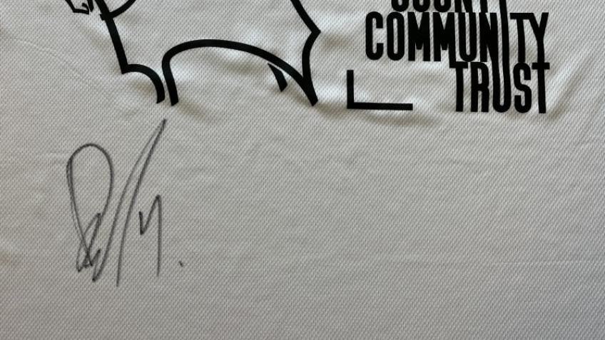 Community Weekend Signed Shirt - David Ozoh