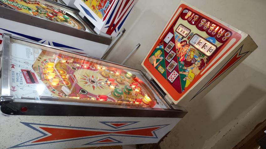 RARE 60S GOTTLIEB BIG CASINO PINBALL MACHINE REFUB