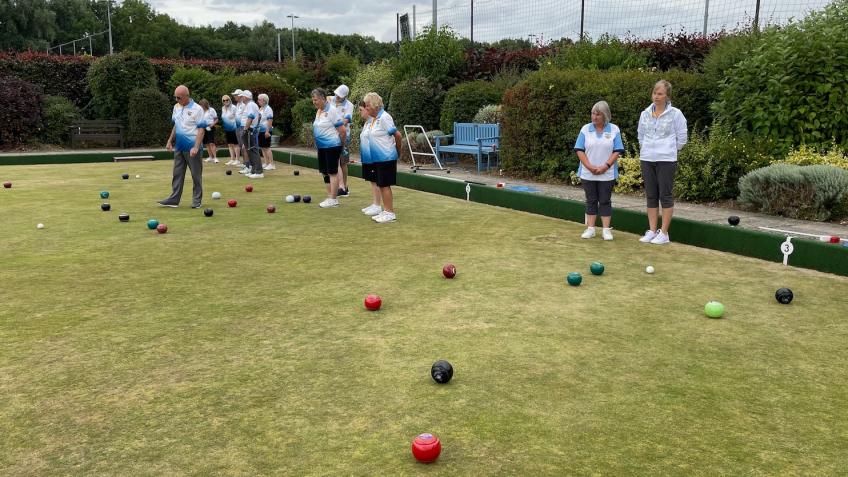 Outdoor bowling green surrounds renovation
