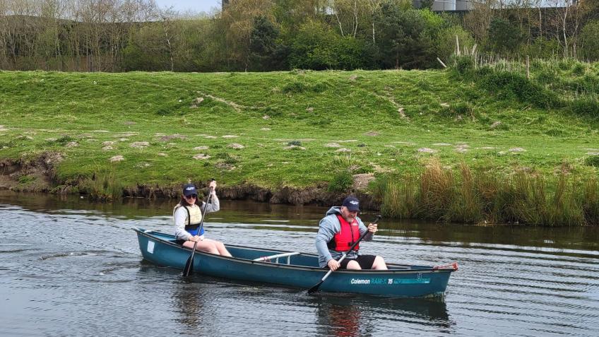 Simon and Yvonne's 25 mile canoe challenge!
