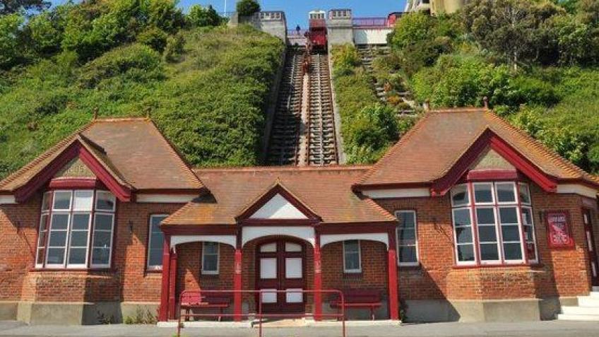 THE FOLKESTONE LEAS LIFT COMPANY CIO