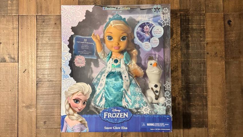 Snow Glow Elsa: Limited Edition
