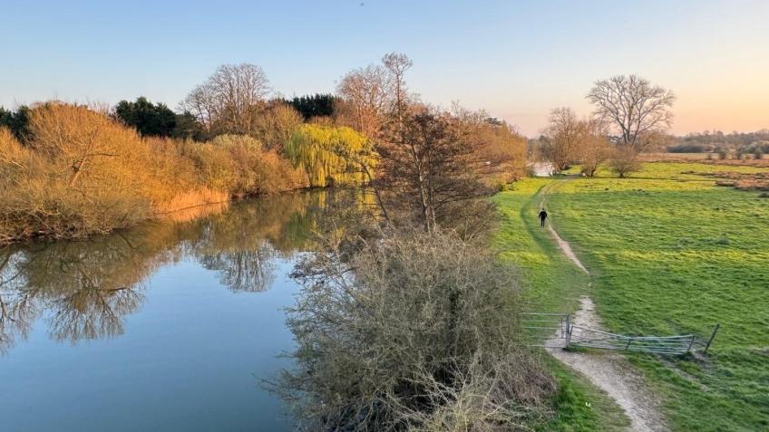 Stop the Riverside Gravel Pit, Thames, S. Oxon