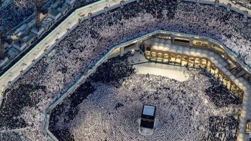 Walking Them to Makkah
