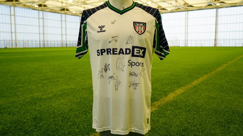 Get your hands on a signed SAFC Away Kit