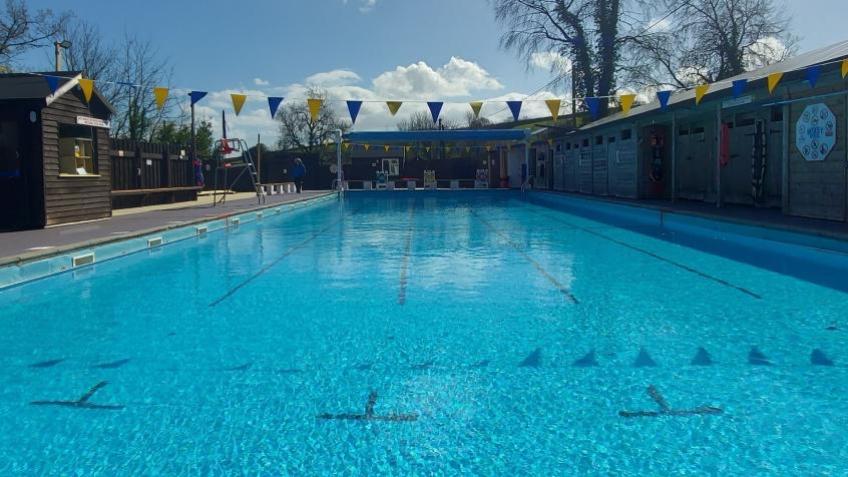 1927 Challenge- Wivey Pool - Su Paine