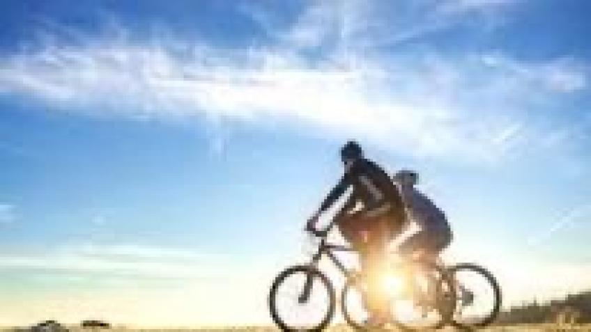 Ann & Gavin cycle from London to Brighton in June