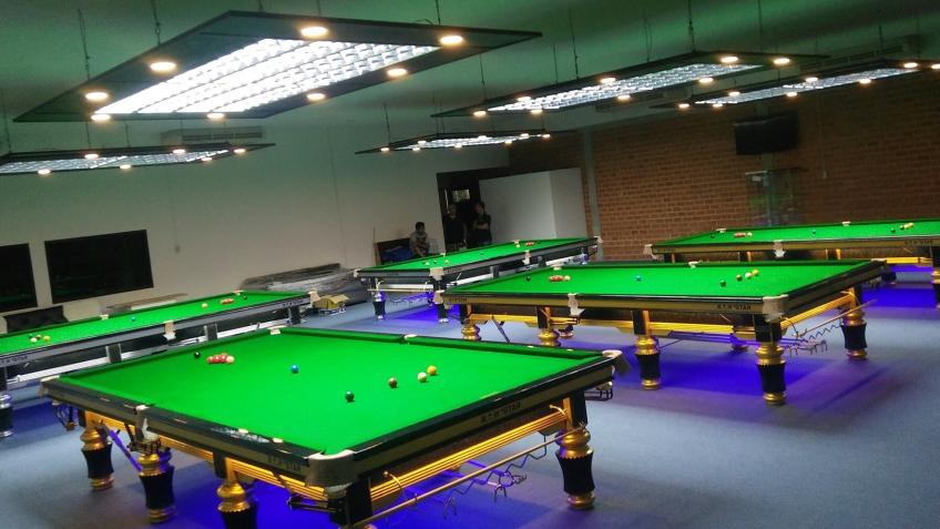 New Snooker Club in Bletchley (zero competition!)