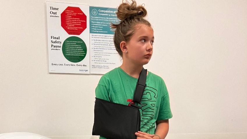 Broken Collarbone: Peyton Needs Your Help