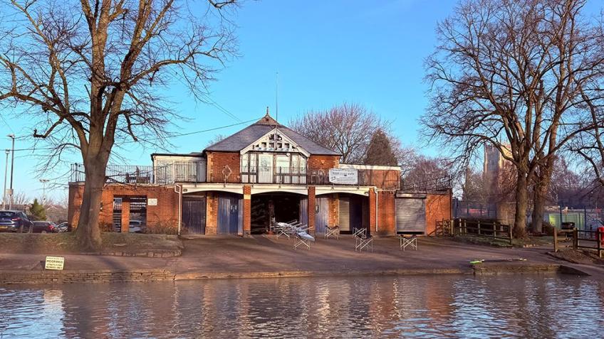 Buying Evesham Rowing & Racquets Club