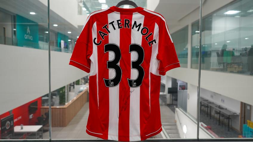Win Catts' Throwback Sunderland AFC Shirt