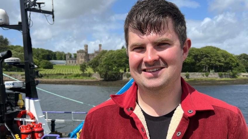 Donald MacKinnon for Na h-Eileanan an Iar