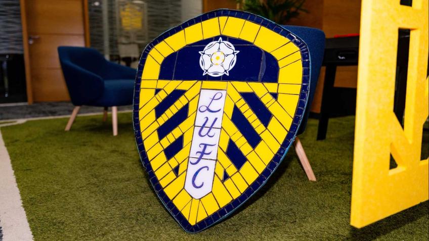 Win LUFC Mosaic Sign & Support The Foundation