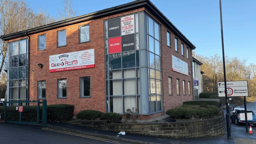 Alternative Education & Creative Tech Space