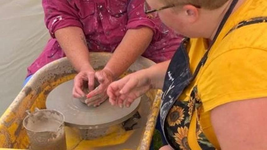 Amy Thornley-Heard Kiln Repair (Sampfire Ceramics)
