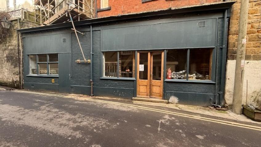 Restoration of the ‘Bottom Bar’ at The Dolphin