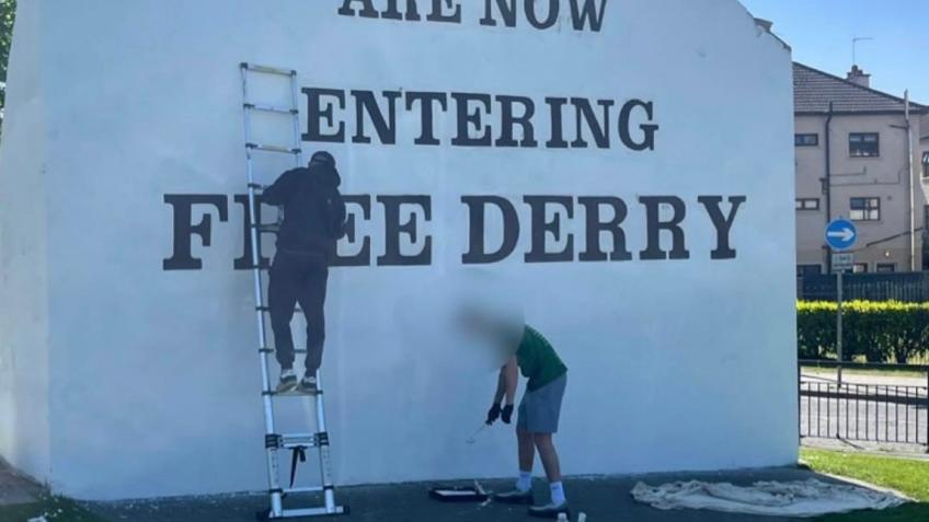 Free Derry Wall