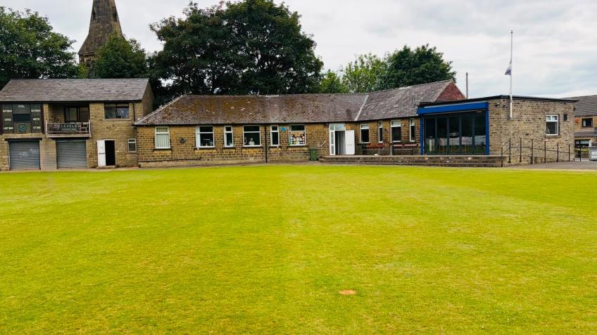 women and girls to grow at the oak.