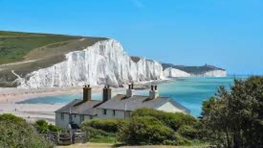 Emma James - MUFG Seven Sisters Hike